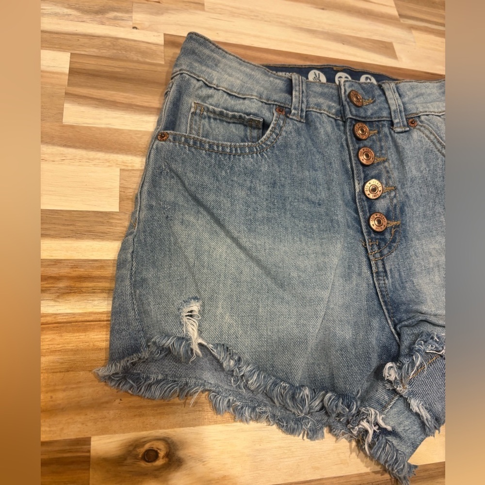 Edge Blue Distressed Jean Shorts - Picture 3 of 5